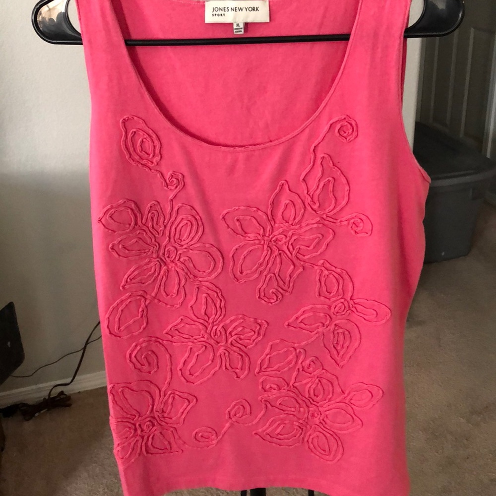 Pink sleeveless top